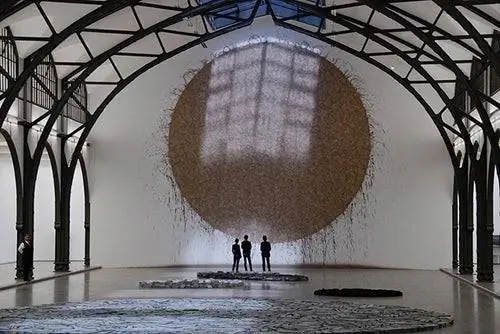 Художественный музей Hamburger Bahnhof в Берлине