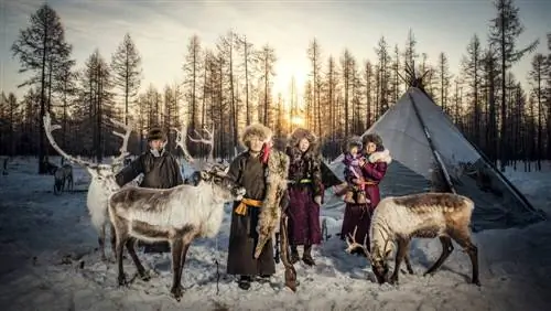 Семья Цаатан из Монголии