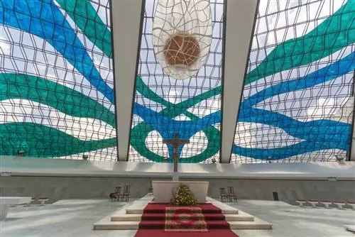 Алтарь
