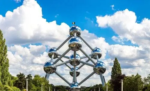 атомий
