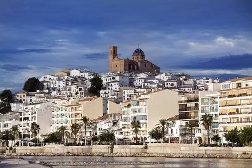 Альтеа в Аликанте: солнце, пляж и история