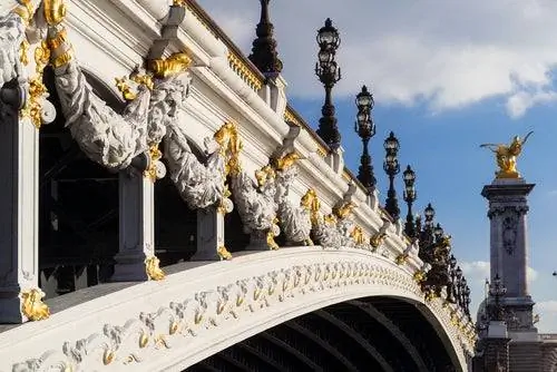 Украшение моста Александра III