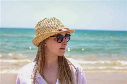 Трилби - один из видов практичных головных уборов для путешествий.