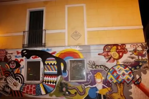 Площадь Хуана Пухоля в Мадриде