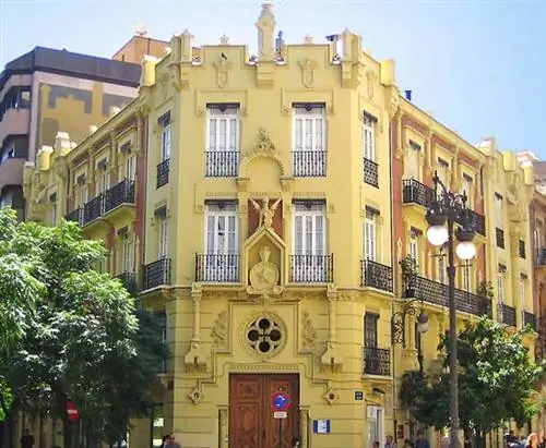 Улица Колон в Валенсии