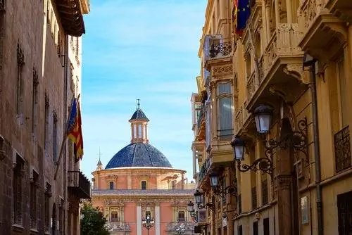 Улица Кабальерос в Валенсии