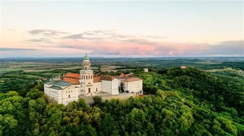Мы посетили аббатство Паннонхалма в Венгрии.