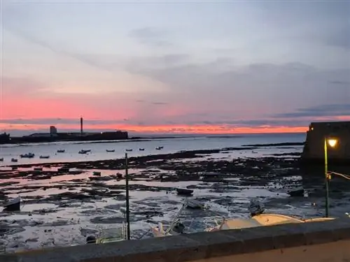 Закат в Ла Калета в Кадисе