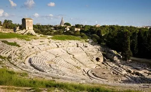 Греческий антитеатр в Сиракуре, Сицилия.