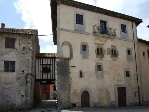 Дворец Гастаньяга в Льянесе