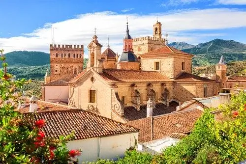 Самые красивые города провинции Касерес