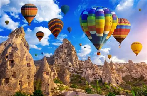 Воздушные шары в Каппадокии - настоящее зрелище, которым стоит восхищаться.