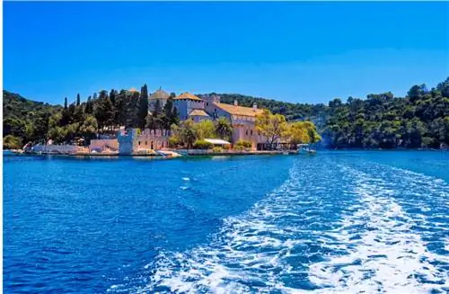 Млиет, один из островов Адриатики, имеет национальный парк на южной оконечности.