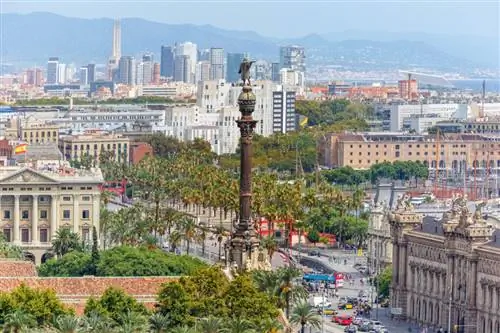 Мирадор де Колом - туристическое место в Барселоне.