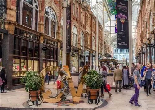 Квартал Виктория - один из самых важных торговых центров Лидса.