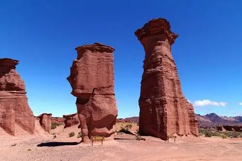 Впечатляющий национальный парк Талампайя в Аргентине.