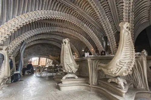 H. R. Cafe в Грюйере