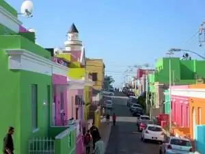 Разноцветные дома в Бо Каап в Кейптауне