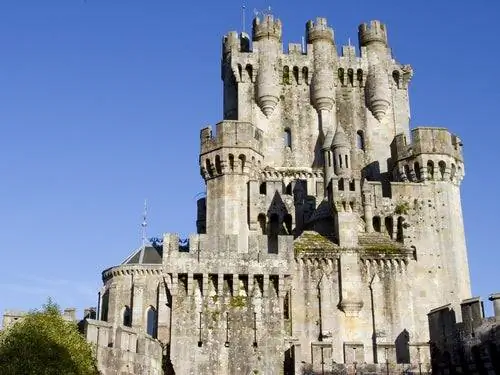 Замок Бутрон