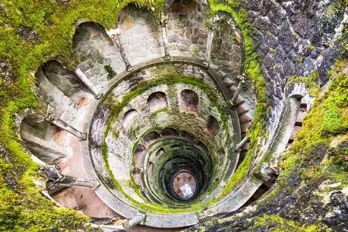 Колодец инициации Quinta da Regaleira