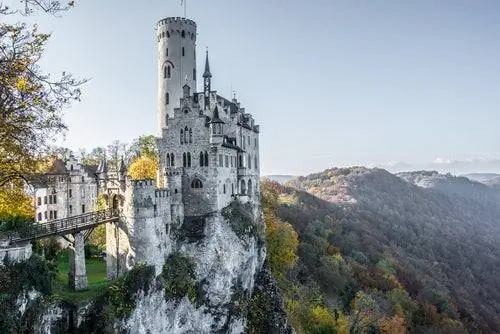 Замок Лихтенштейн, сказочное место в Германии. Замок Лихтенштейн, сказочное место в Германии.