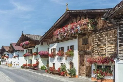 Муттерс и Тироль