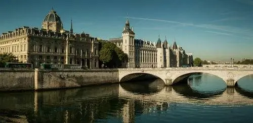 Консьержери на острове Сите