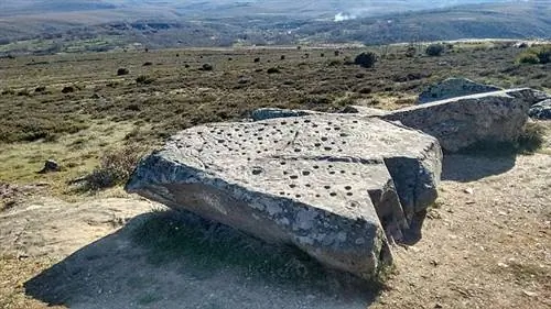 Петроглифы в Лусильо