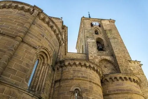Церковь Санта-Мария-дель-Азога в Бенавенте