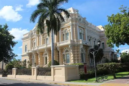 Кантонский дворец в Мериде, Мексика
