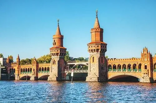 Обераумбрюке в Берлине