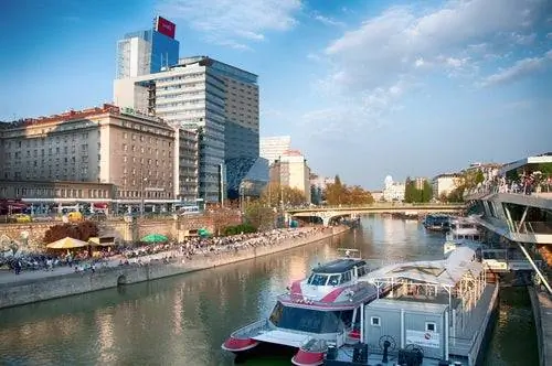 Дунай в Вене