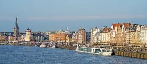 Вид на Рейн в Дюссельдорфе
