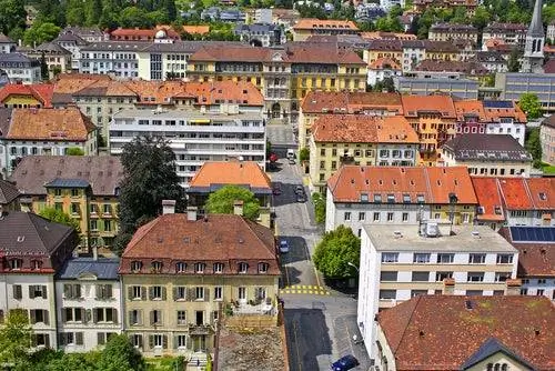 Вид на Шо-де-Фон в Альпах