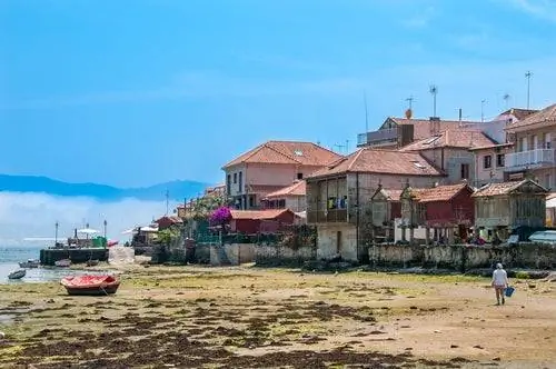 Вид на Комбарро Вид на Комбарро