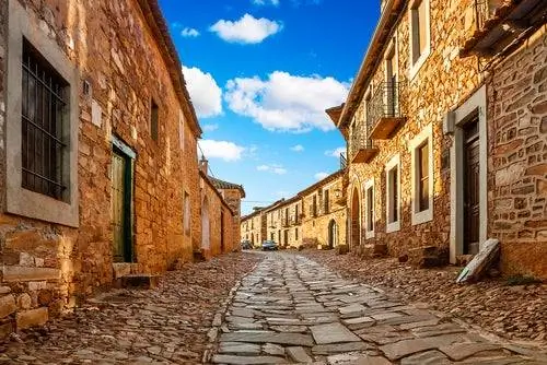 Очарование Кастрильо-де-лос-Польвасарес в Асторге