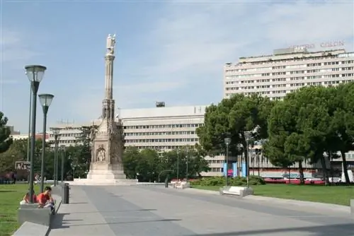 Пласа де Колон в Мадриде