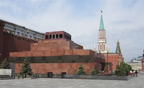 Мавзолей Ленина на Красной площади в Москве.