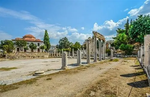 Агора, одна из достопримечательностей Афин