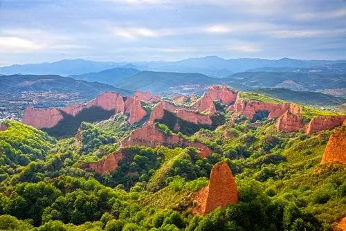 Ла-Медулас, один из самых красивых испанских пейзажей