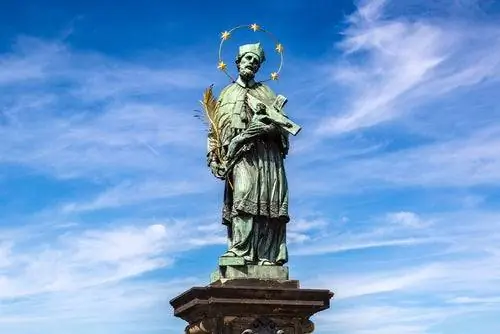 Статуя на Карловом мосту