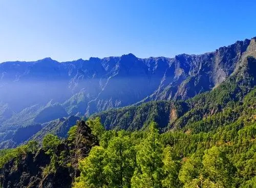Кальдера де Табуриенте в Ла Пальме, одно из самых красивых мест Испании.