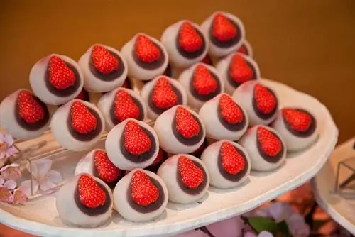 Моти, типичный для японской кухни