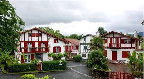 Эноа во французской Стране Басков