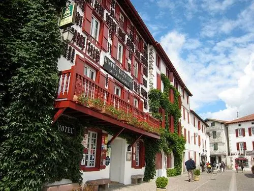 Эспелетт во французской Стране Басков