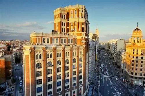 Гран Виа, один из торговых районов Мадрида.