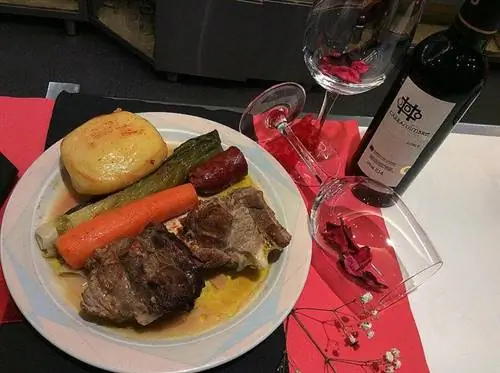Мясо кальдейро в Оренсе Мясо кальдейро в Оренсе