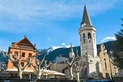 Церковь Сан-Микеу-ин-Вьелья