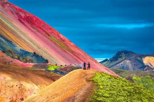 10 европейских пейзажей удивительных форм и цветов