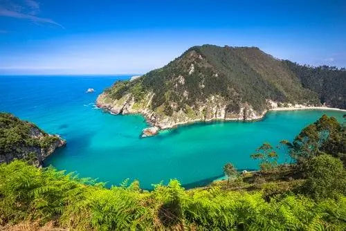 Тина Менор в природном парке Оямбре